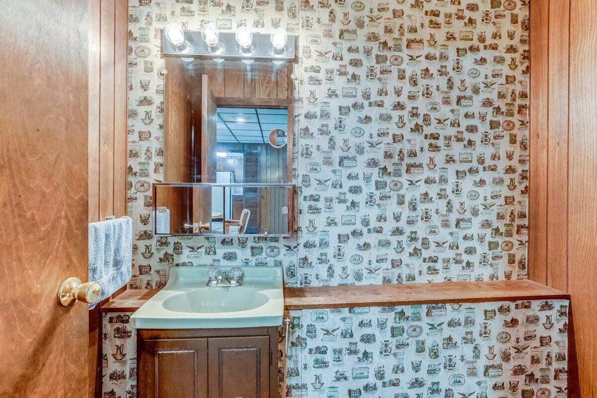 3400 Seymour Road Jackson, MI 49201 - Photo 13 of 35 3400 Seymour Road, Jackson, MI-16.jpg-SM