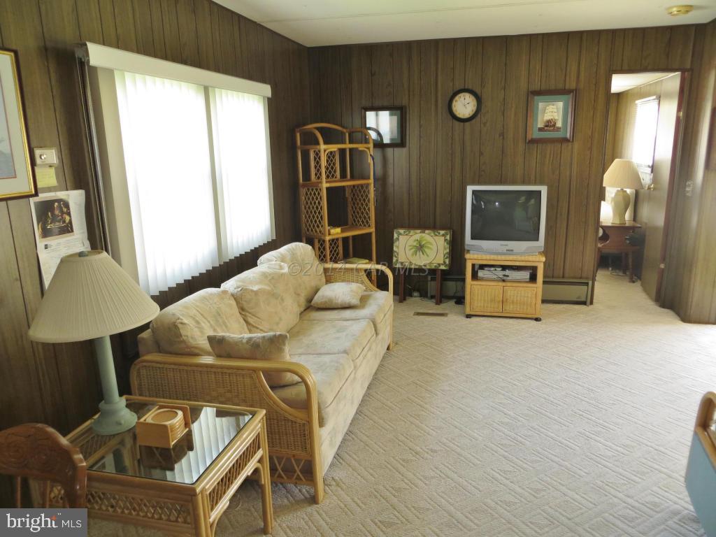 13335 Colonial Road Ocean City, MD 21842 - Photo 9 of 42 Gallery Image 9