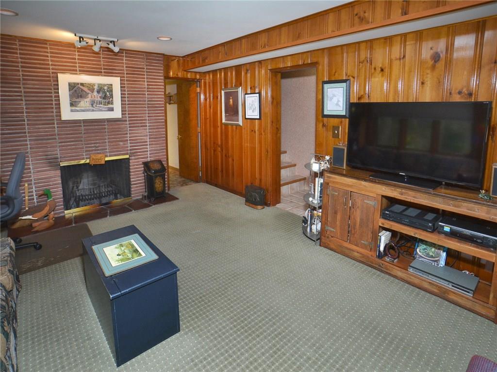 24 Holland Road Churchill, PA 15235 - Photo 19 of 25 Gallery Image 19