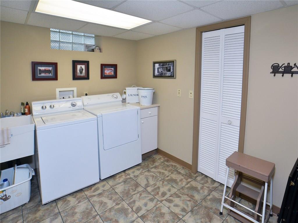 24 Holland Road Churchill, PA 15235 - Photo 20 of 25 Gallery Image 20