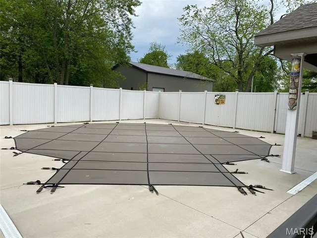 $237,500 | 506 East Bertolino Avenue, Nokomis, IL 62075