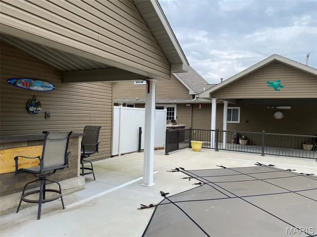 $237,500 | 506 East Bertolino Avenue, Nokomis, IL 62075