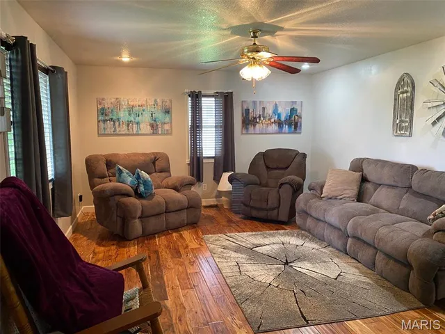 $237,500 | 506 East Bertolino Avenue, Nokomis, IL 62075