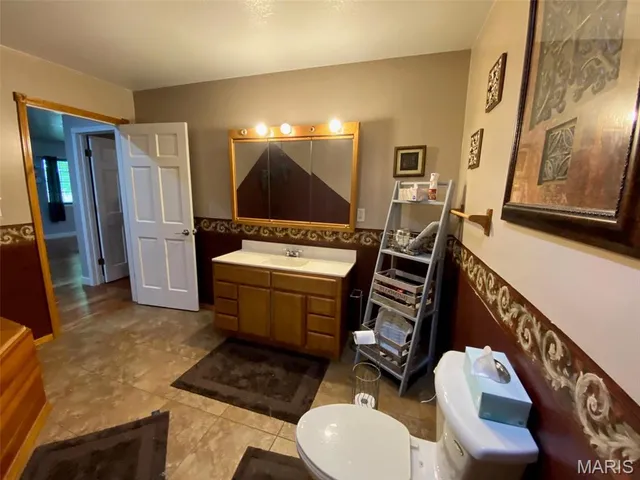 $237,500 | 506 East Bertolino Avenue, Nokomis, IL 62075