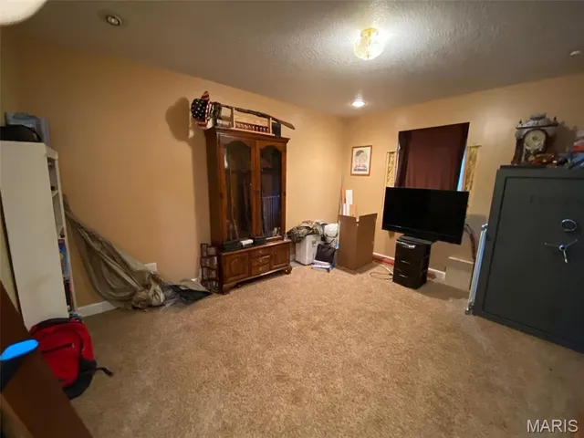 $237,500 | 506 East Bertolino Avenue, Nokomis, IL 62075