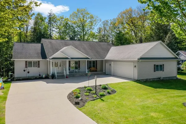 $570,000 | 131 Indian Oaks Trail, Prudenville, MI 48651