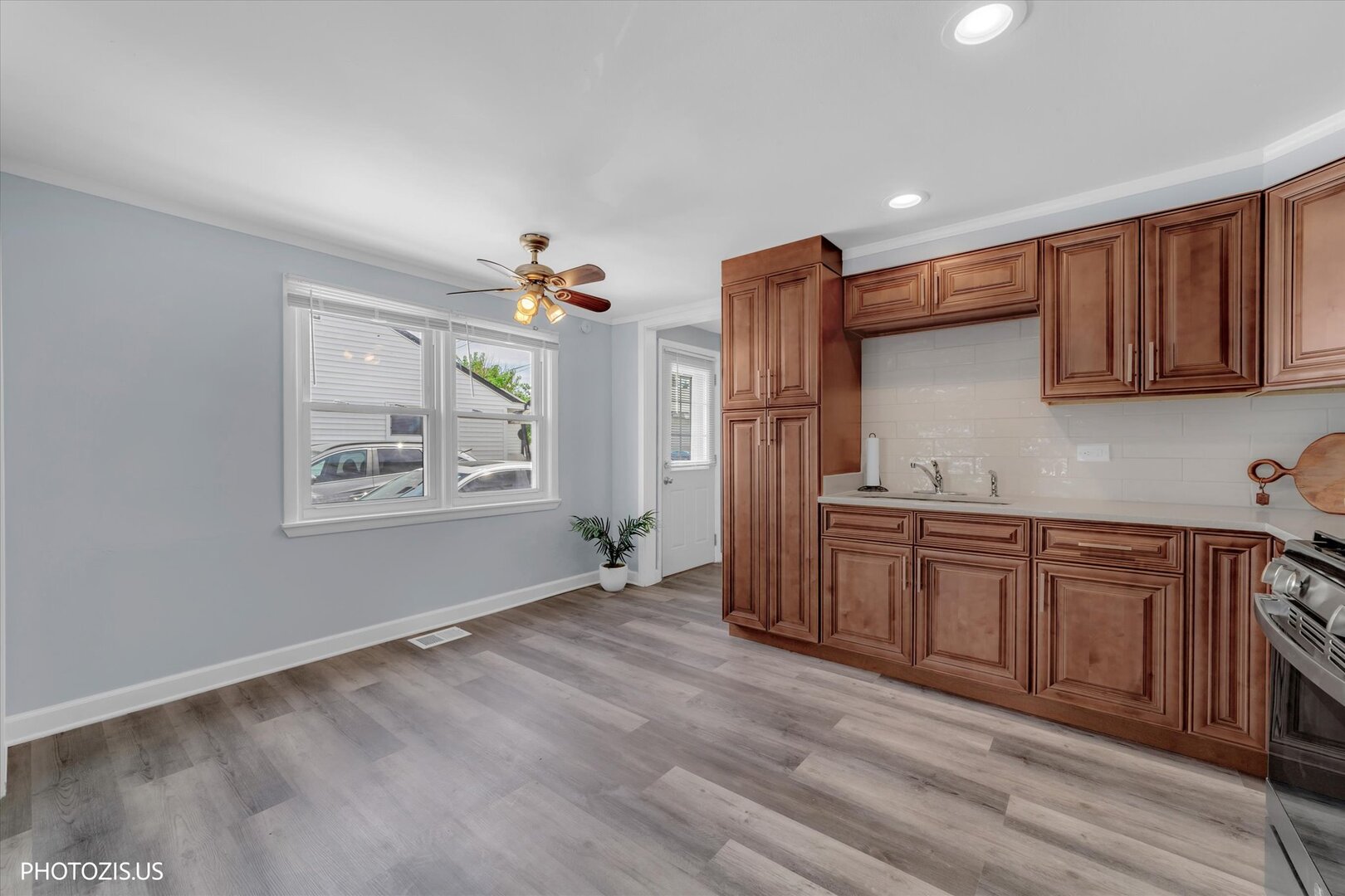 4231 SW Highway Hometown, IL 60456 - Photo 10 of 39
