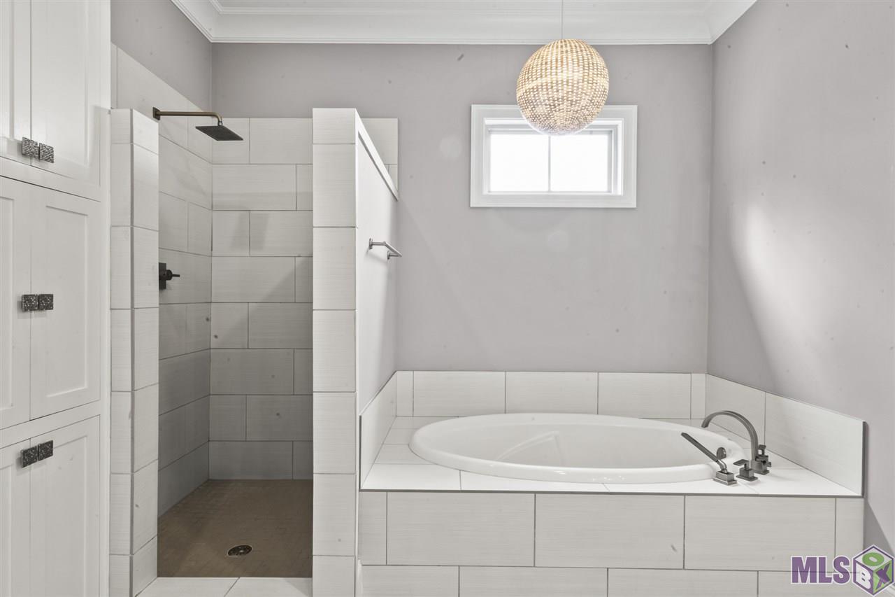 6402 Audubon Square Baton Rouge, LA 70817 - Photo 15 of 39