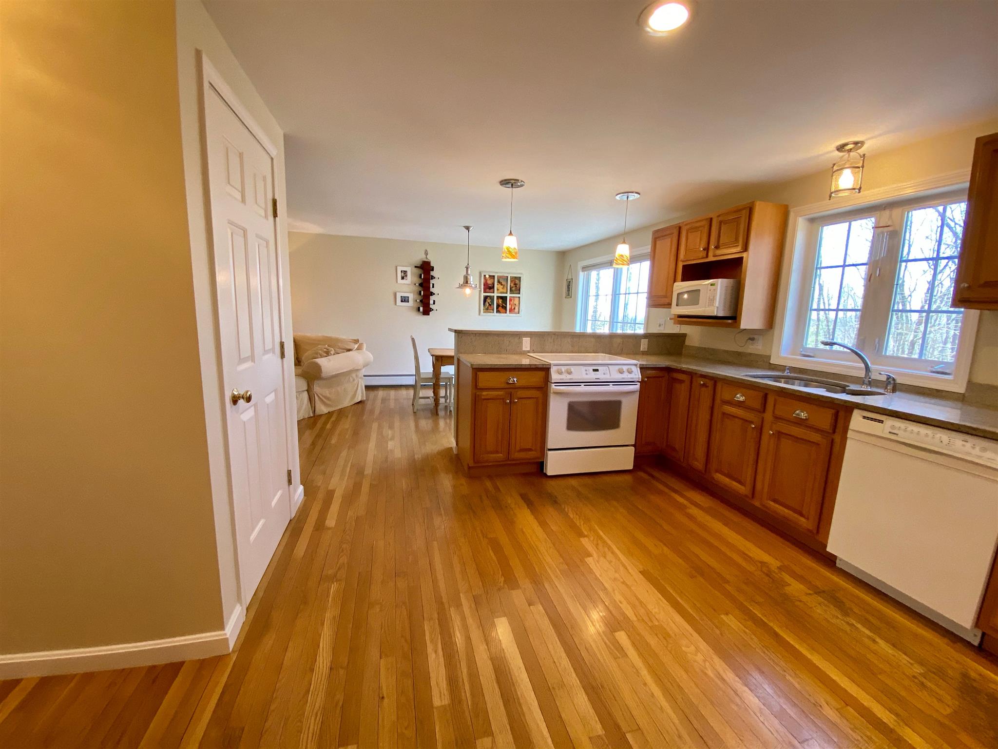 20 Quimby Road Bow, NH 03304 - Photo 15 of 38
