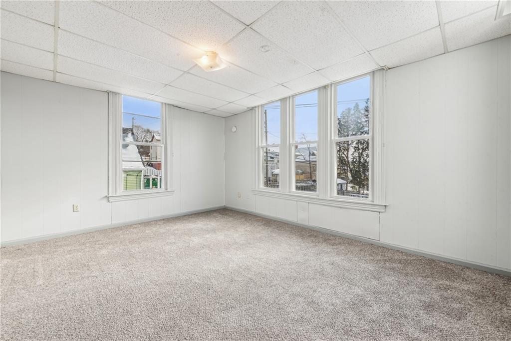 517 Walnut Street Irwin, PA 15642 - Photo 9 of 27