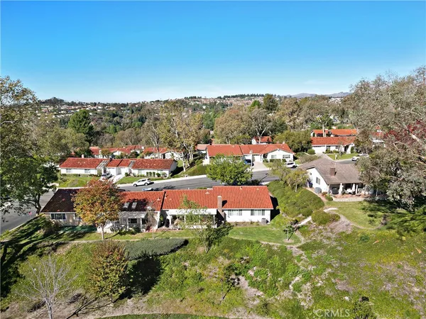 $919,900 | 27952 Calle Casal, Mission Viejo, CA 92692