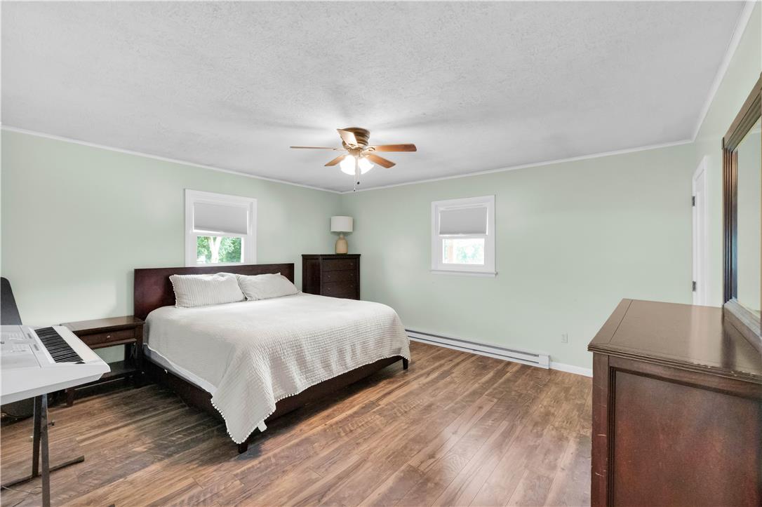 5973 Del Haven Road Bangor, PA 18013 - Photo 15 of 46 Primary 1st floor bedroom