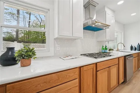 $1,395,000 | 6335 Aberdeen Drive Northeast, Atlanta, GA 30328