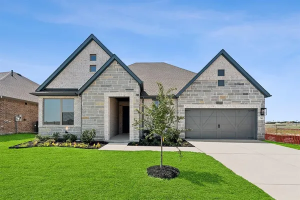 $449,990 | 749 Shinnery Oak Way, Waxahachie, TX 75165