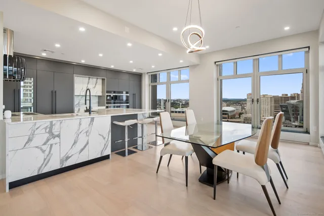 $6,950 | 235 East River Drive, Unit 1701, East Hartford, CT 06108