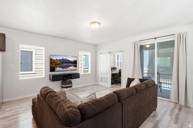 7565 Grahm Lane Midvale, UT 84047 - Photo 12 of 53