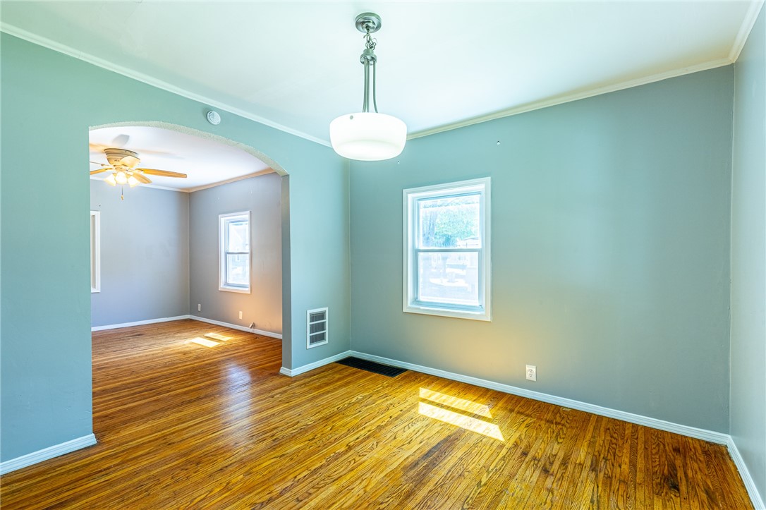 256 Ave D Rochester, NY 14621 - Photo 15 of 43