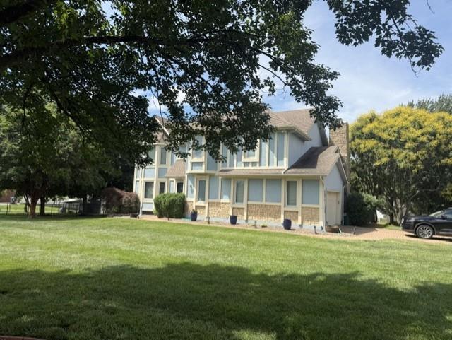 1090 Northeast Blackwell Road Lee's Summit, MO 64086 - Photo 2 of 4