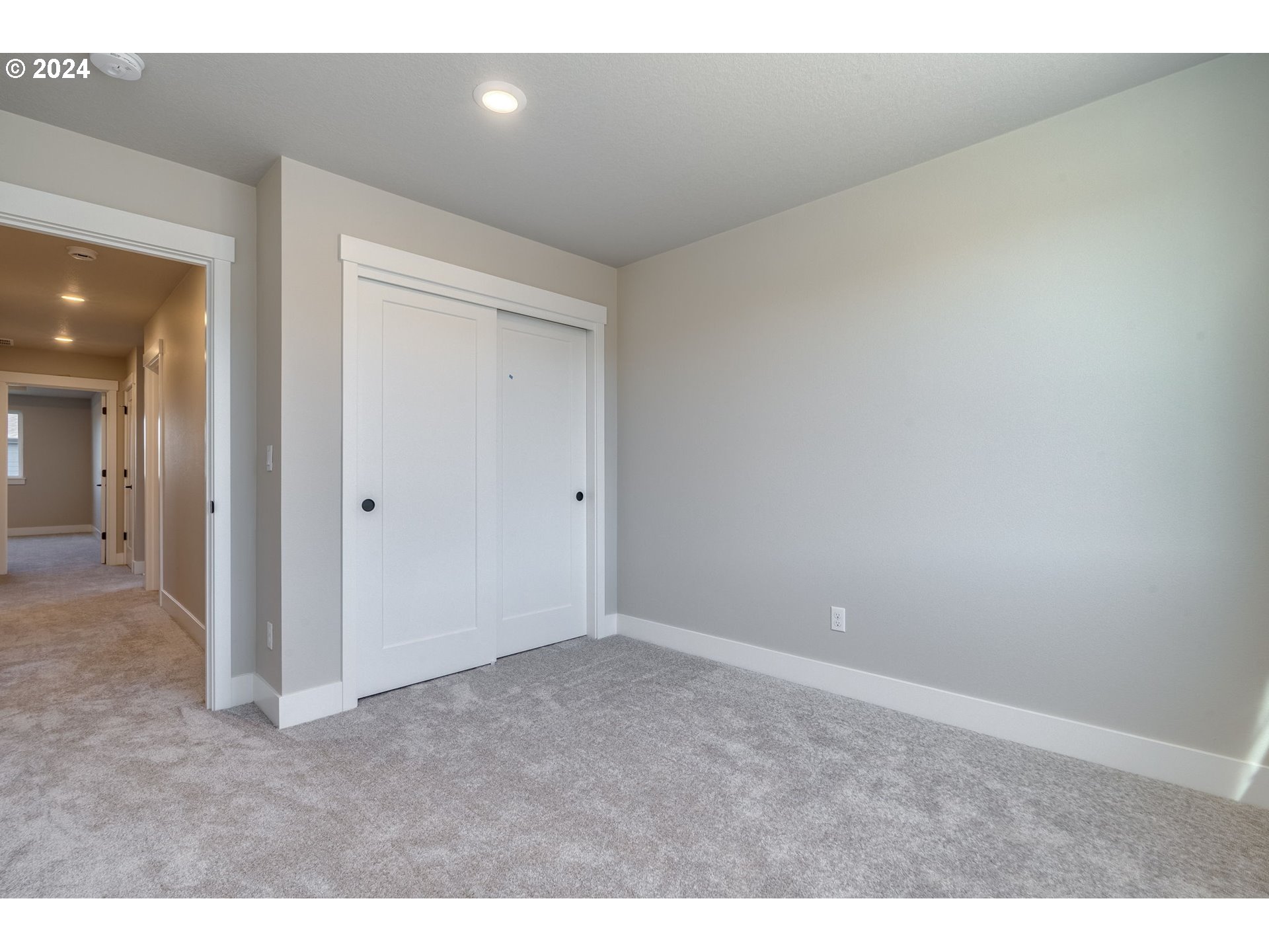 3703 South Arwana Lane Ridgefield, WA 98642 - Photo 35 of 35 a view of an empty room