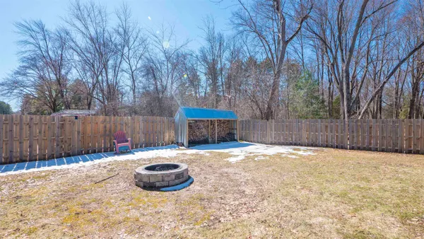 $325,000 | 707 Sunset Drive, Redgranite, WI 54970