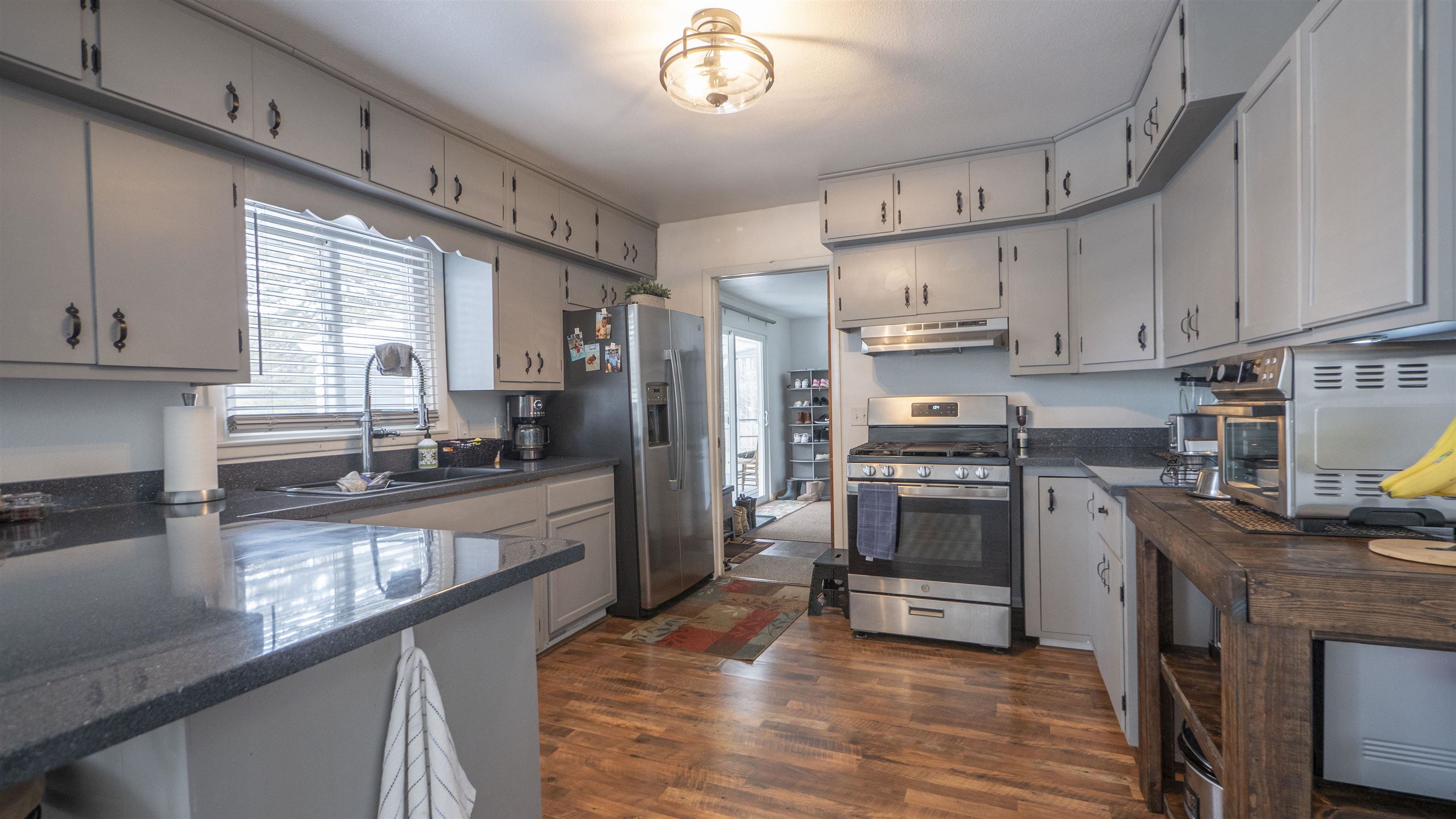 707 Sunset Drive Redgranite, WI 54970 - Photo 21 of 41