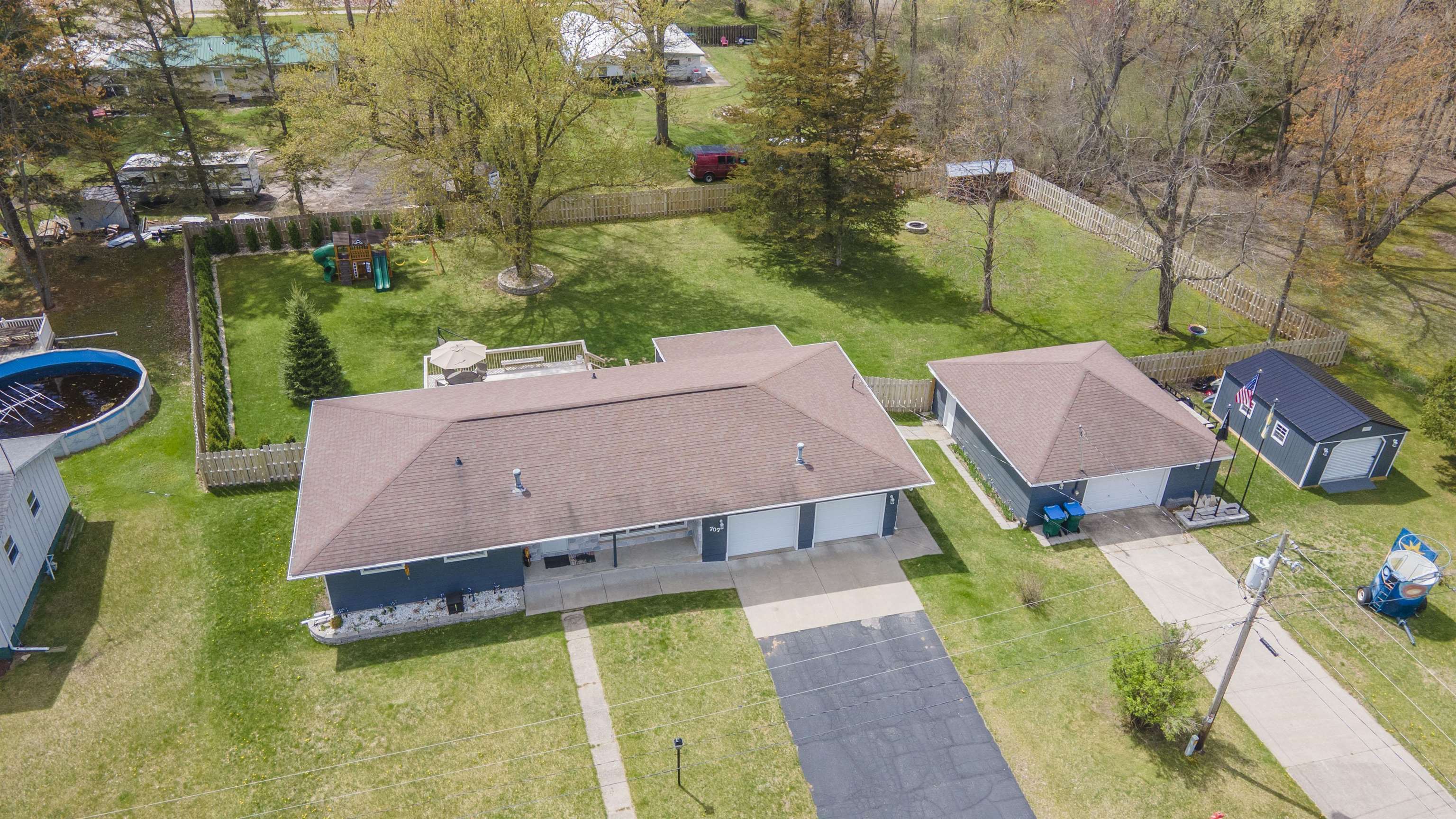 707 Sunset Drive Redgranite, WI 54970 - Photo 4 of 48
