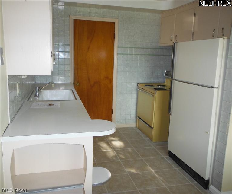 1396 East Miner Road Cleveland, OH 44124 - Photo 4 of 14 Gallery Image 4