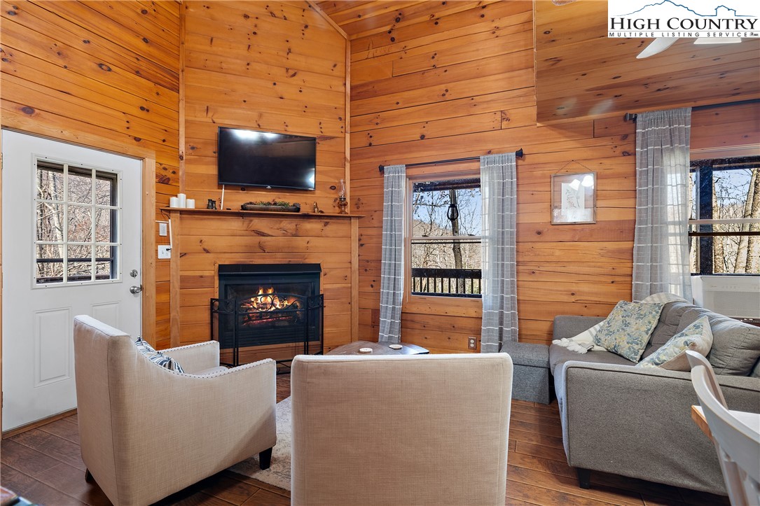 1461 Pine Ridge Road Beech Mountain, NC 28604 - Photo 11 of 47