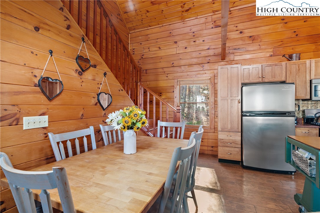 1461 Pine Ridge Road Beech Mountain, NC 28604 - Photo 16 of 47