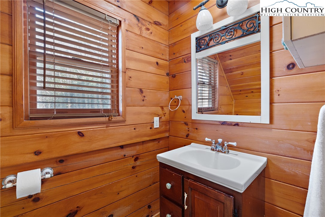 1461 Pine Ridge Road Beech Mountain, NC 28604 - Photo 28 of 47