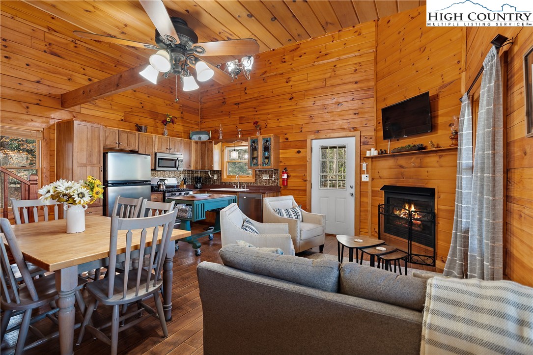 1461 Pine Ridge Road Beech Mountain, NC 28604 - Photo 10 of 47