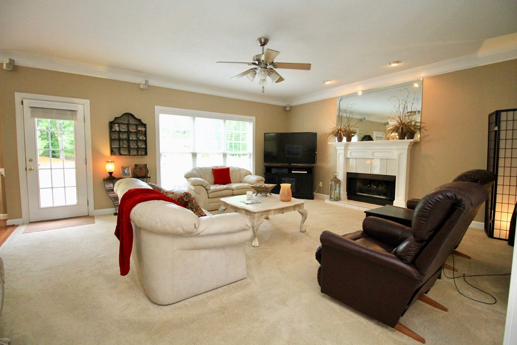 787 Locks Way Martinez, GA 30907 - Photo 8 of 48 Gallery Image 8
