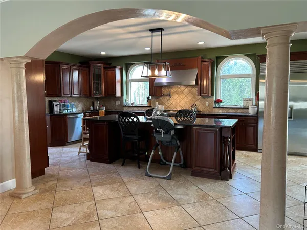 $995,000 | 4 Vining Street, Centereach, NY 11720