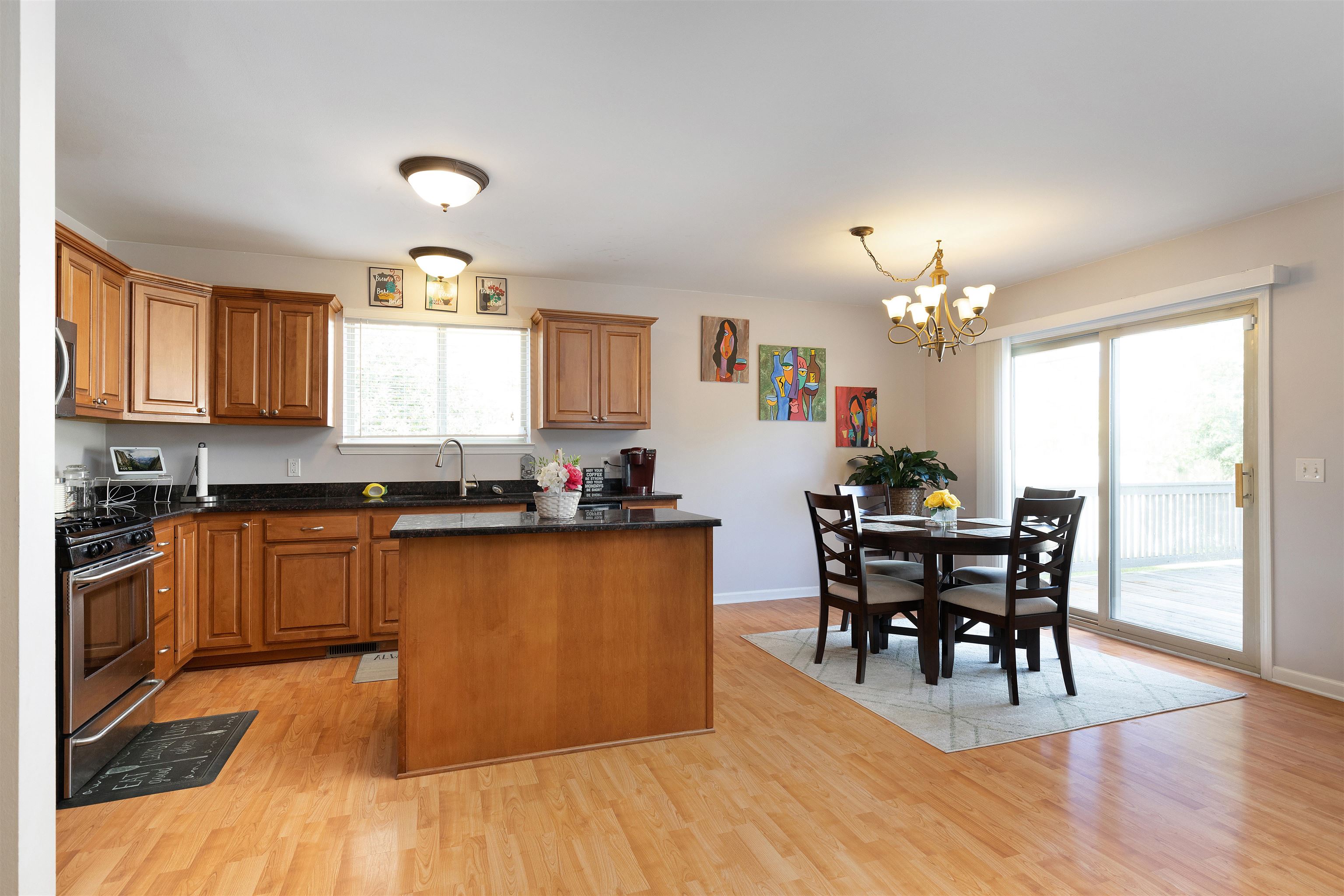 2875 Culbertson Avenue Rochester, MI 48307 - Photo 8 of 31 50090222-7.JPG