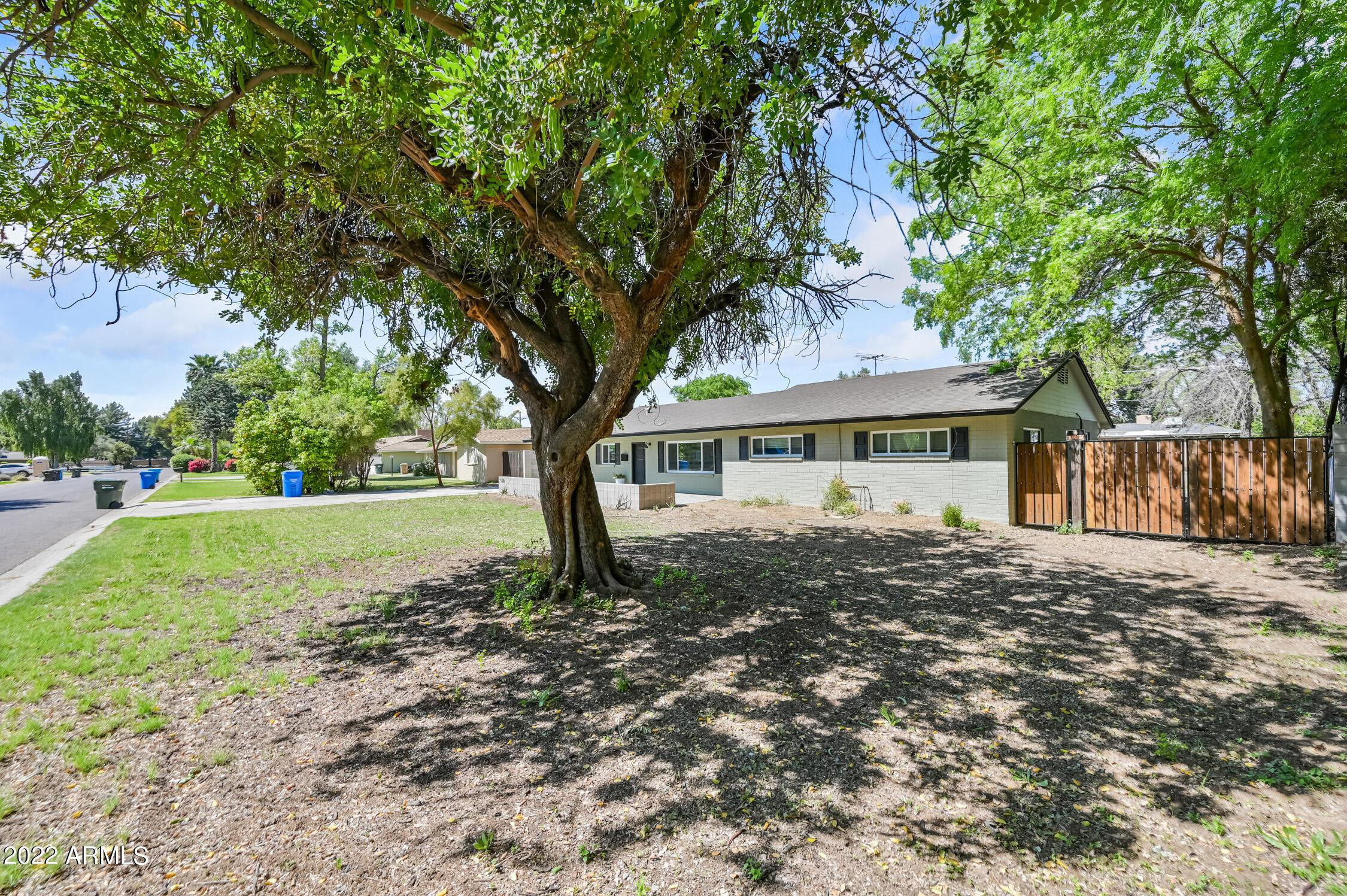 1226 West Rancho Drive Phoenix, AZ 85013 - Photo 2 of 25 Photo #2