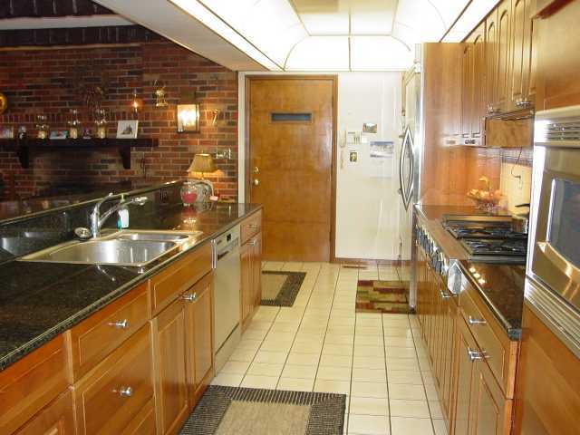 5587 Hayden Run Road Hilliard, OH 43026 - Photo 4 of 18 Gallery Image 4