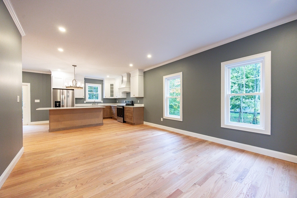 33 Azalea Road Mansfield, MA 02048 - Photo 13 of 42 Gallery Image 13