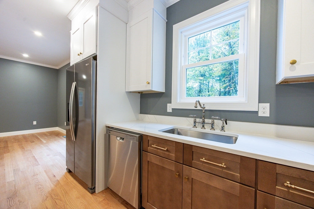 33 Azalea Road Mansfield, MA 02048 - Photo 19 of 42 Gallery Image 19