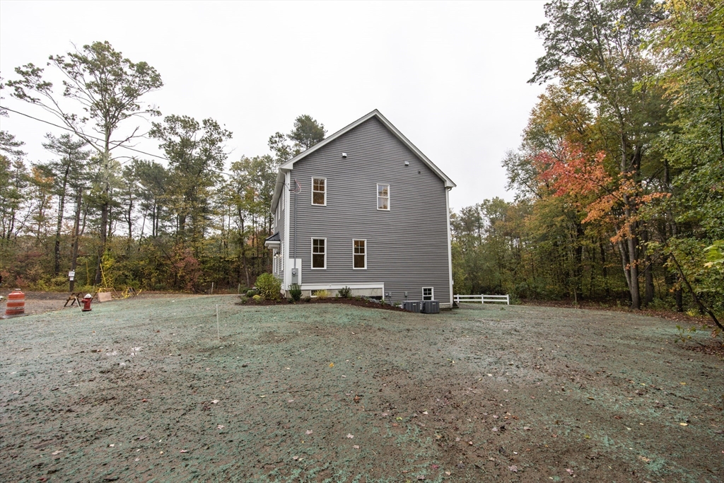 33 Azalea Road Mansfield, MA 02048 - Photo 7 of 42 Gallery Image 7