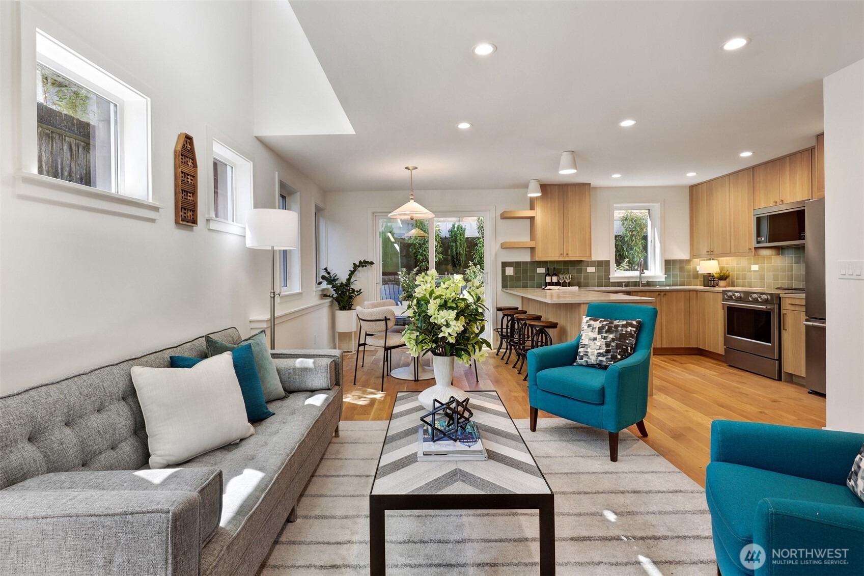 709 North 65th Street Seattle, WA 98103 - Photo 8 of 38 Gallery Image 8