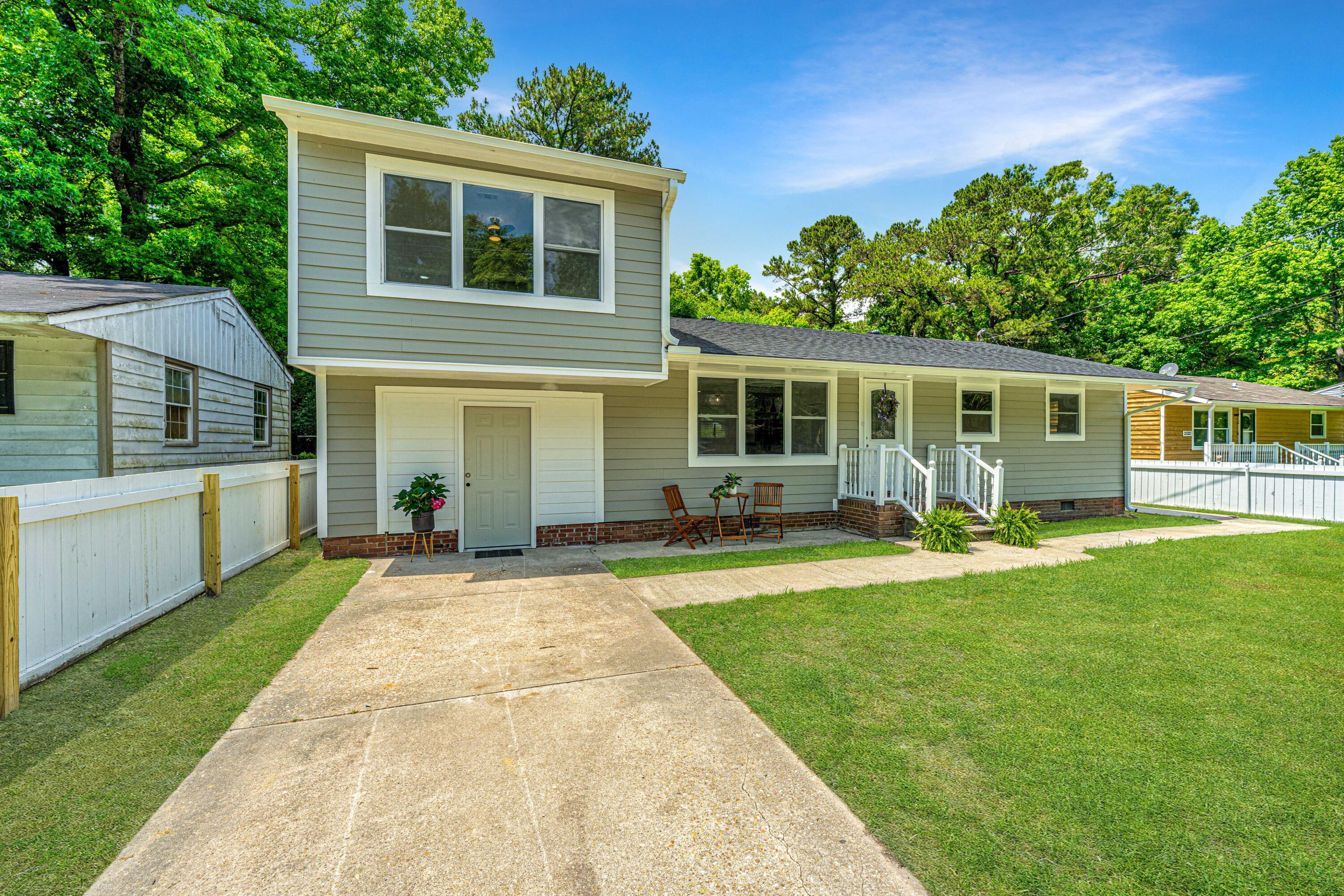 2324 Falcon Road North Charleston, SC 29406 - Photo 2 of 11 Front of Home