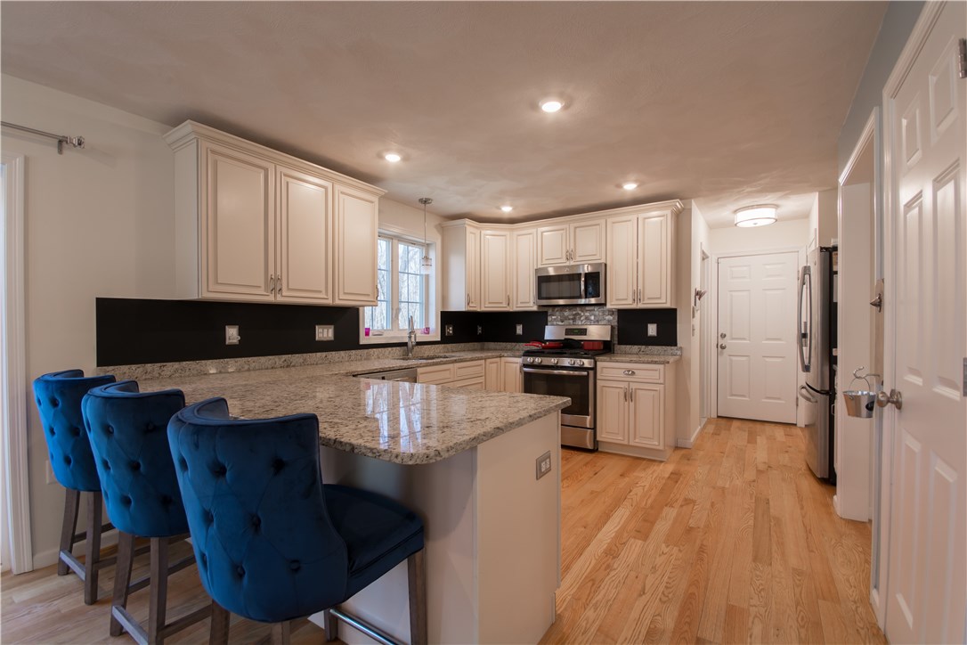 199 Rocky Hill Road Rehoboth, MA 02769 - Photo 4 of 18 Gallery Image 4