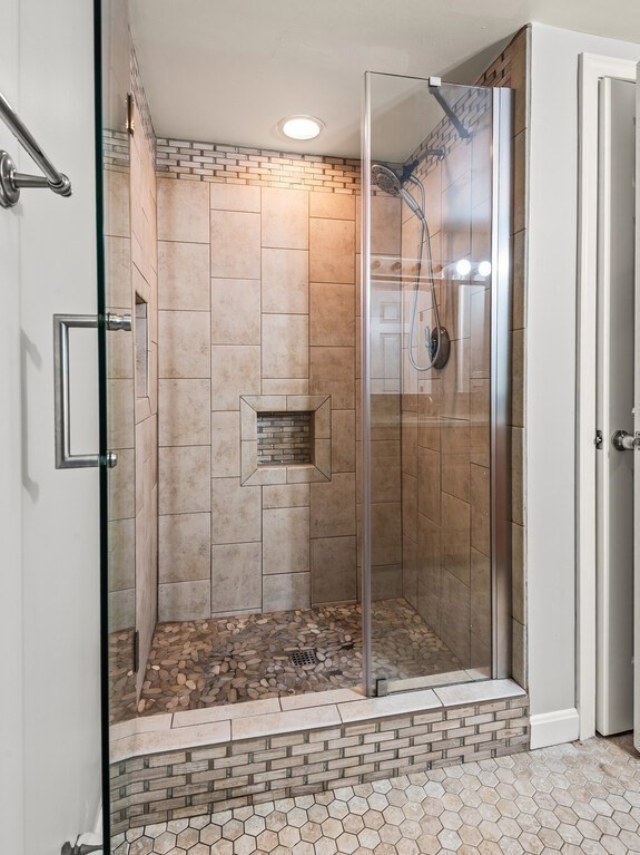 281 Brooks Station Road, Unit 1 Princeton, MA 01541 - Photo 26 of 36 a bathroom with a shower
