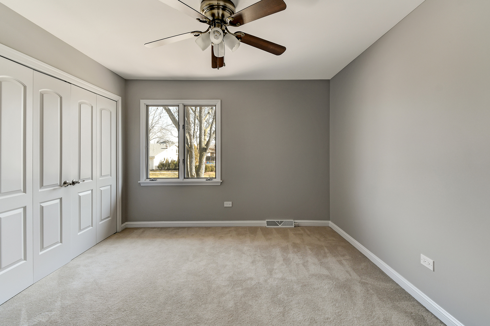 8348 Dolfor Cove Burr Ridge, IL 60527 - Photo 20 of 27