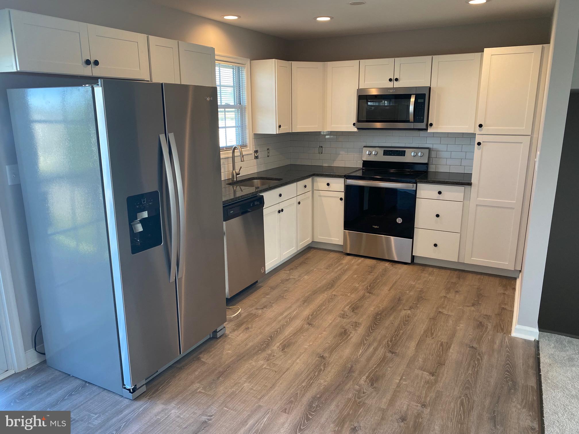 9 Fuzzy Tail Drive Ranson, WV 25438 - Photo 13 of 30 lights and updated, stainless appliances