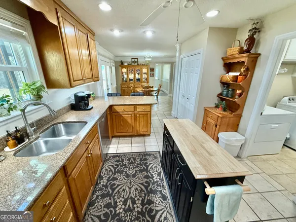 $324,900 | 2118 Deer Run Circle, Tifton, GA 31793