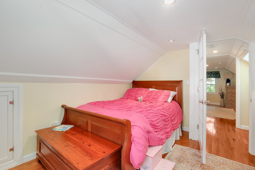 659 Waverly Road North Andover, MA 01845 - Photo 16 of 23 Gallery Image 16