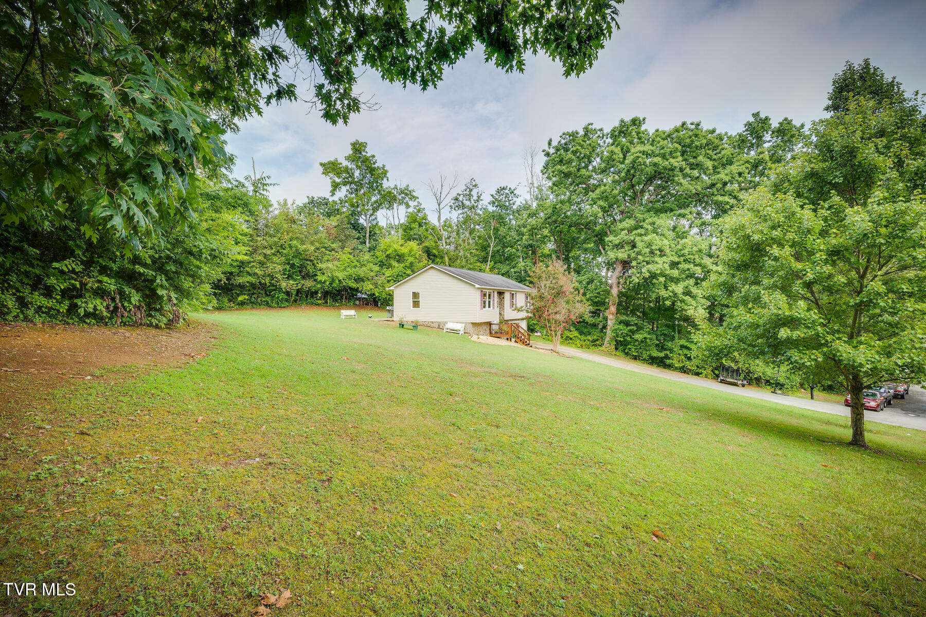 214 Marie Street Greeneville, TN 37743 - Photo 29 of 32 032
