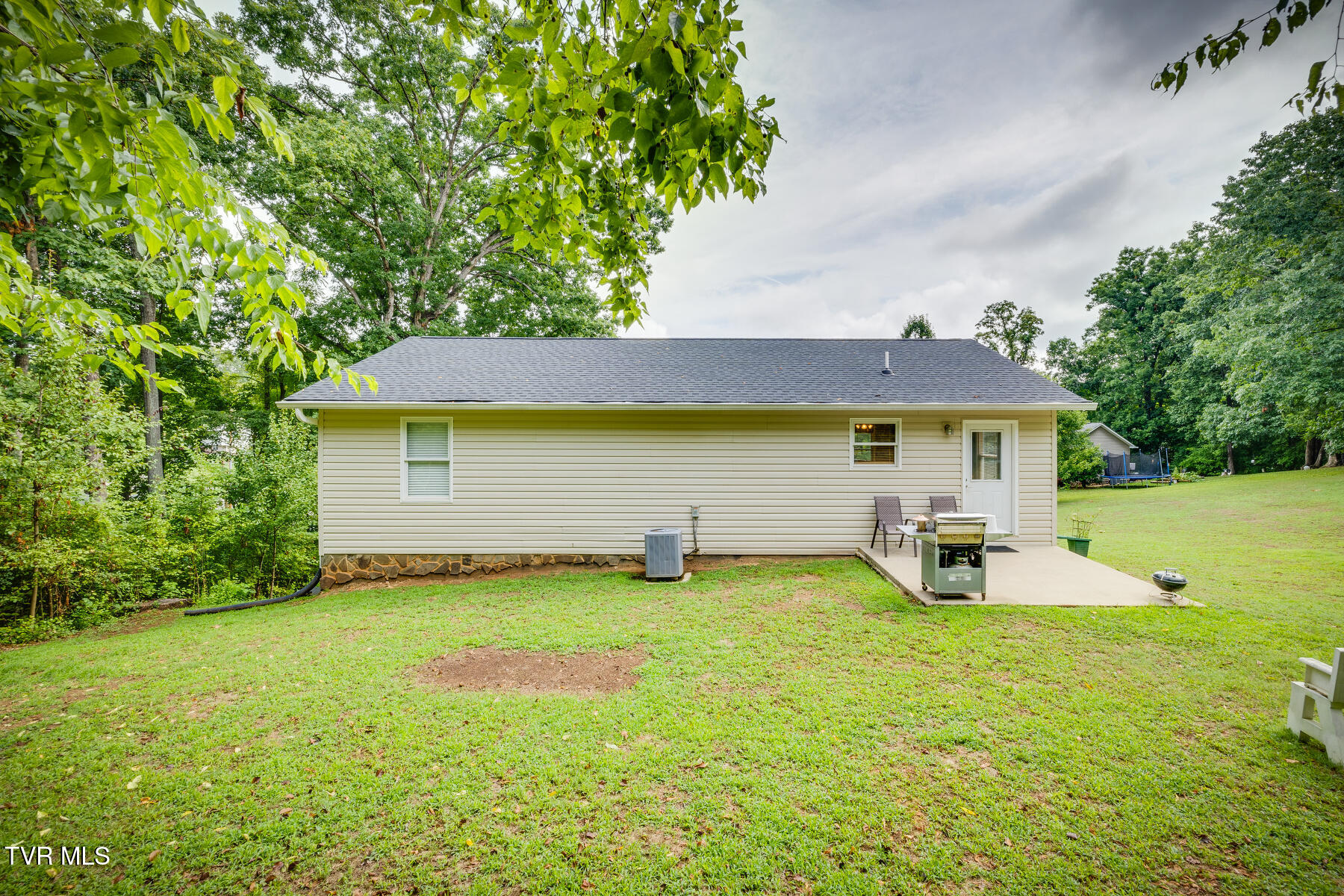 214 Marie Street Greeneville, TN 37743 - Photo 31 of 32 034