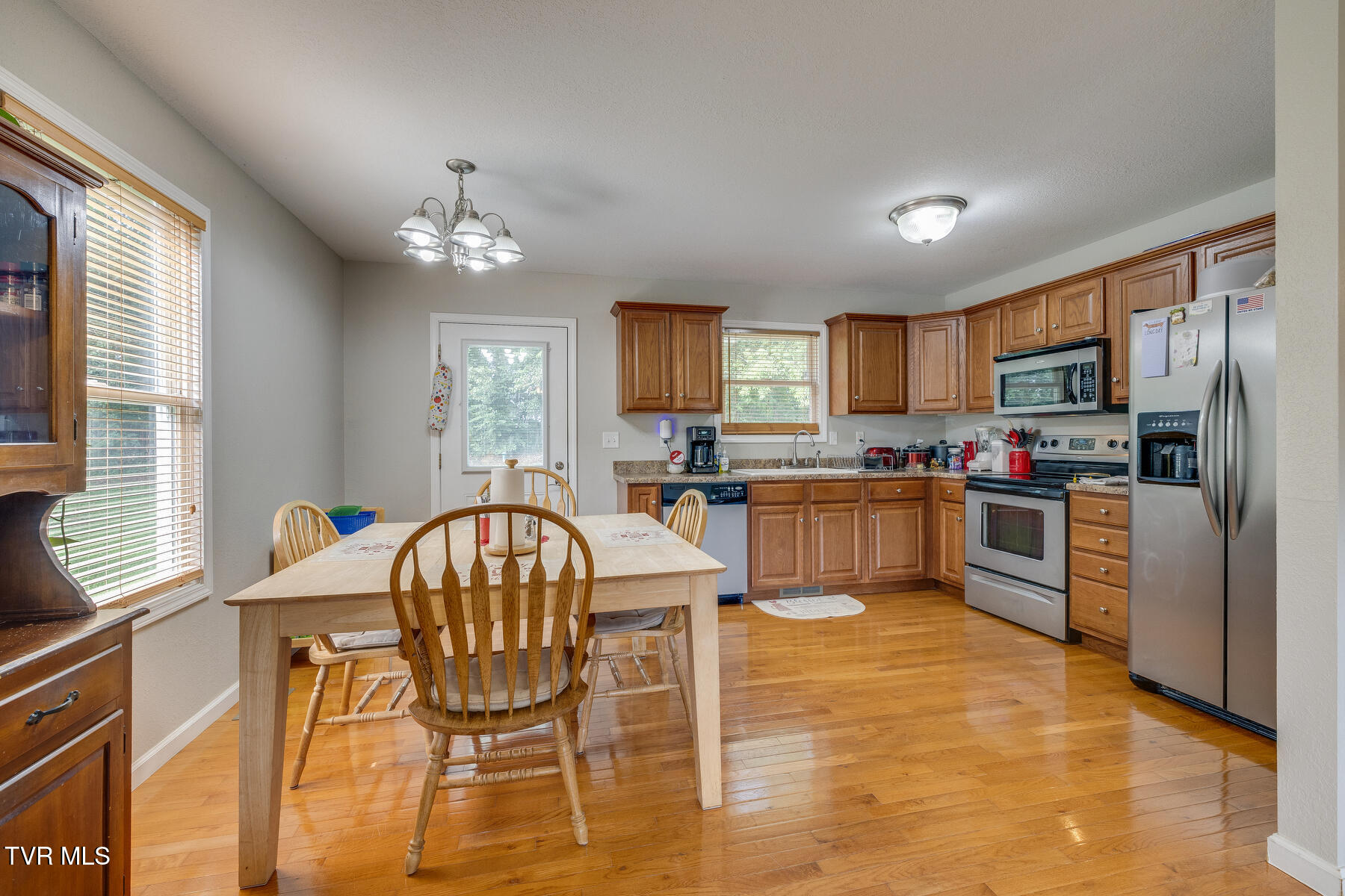 214 Marie Street Greeneville, TN 37743 - Photo 8 of 32 010